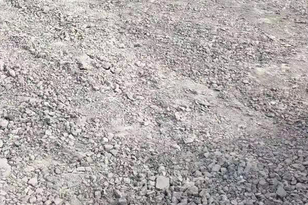 Technical requirements for pavement crushing in petrochemical construction(图1)